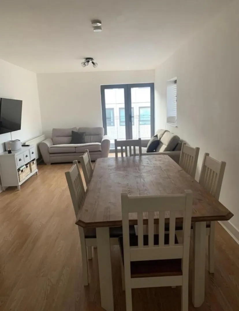 Best Location In Belfast! Free Parking Apartment Belfast